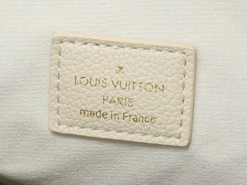 Louis Vuitton Hobo Bags